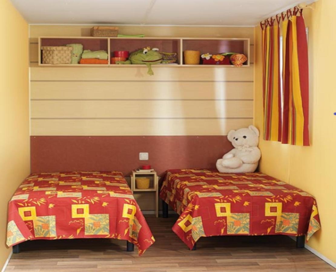 Residence Santa Ghisonaccia Buitenkant foto