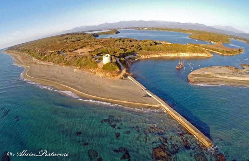 Residence Santa Ghisonaccia Buitenkant foto